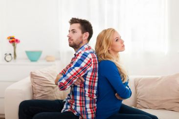 3 άσχημες συνήθειες που πρέπει να ξεμάθετε μέσα σε μια σχέση