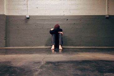 Η κεταμίνη μειώνει τη δριμύτητα της κατάθλιψης σε ανθρώπους με αυτοκτονικό ιδεασμό